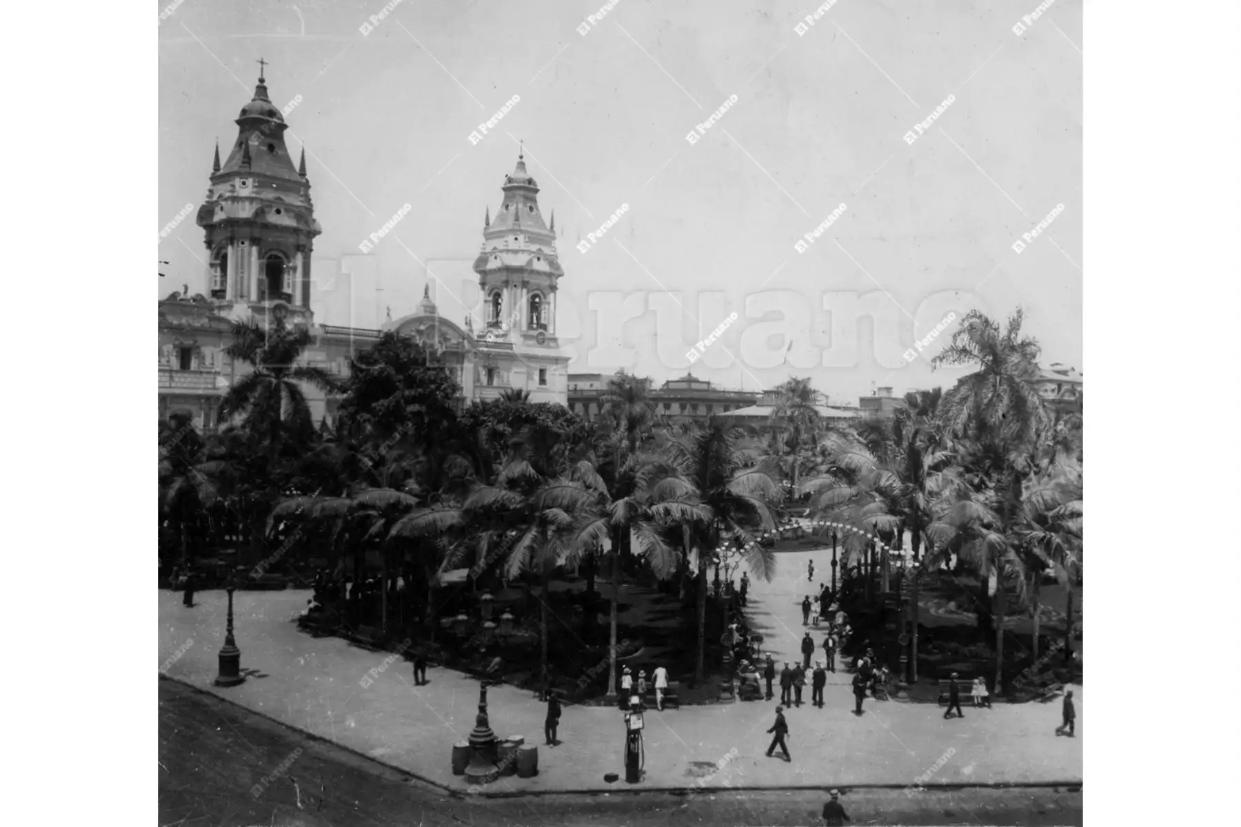 Foto Archivo Histórico Lima - 1920 / Plaza de Armas de Lima. 
Foto: Andina / Archivo El Peruano