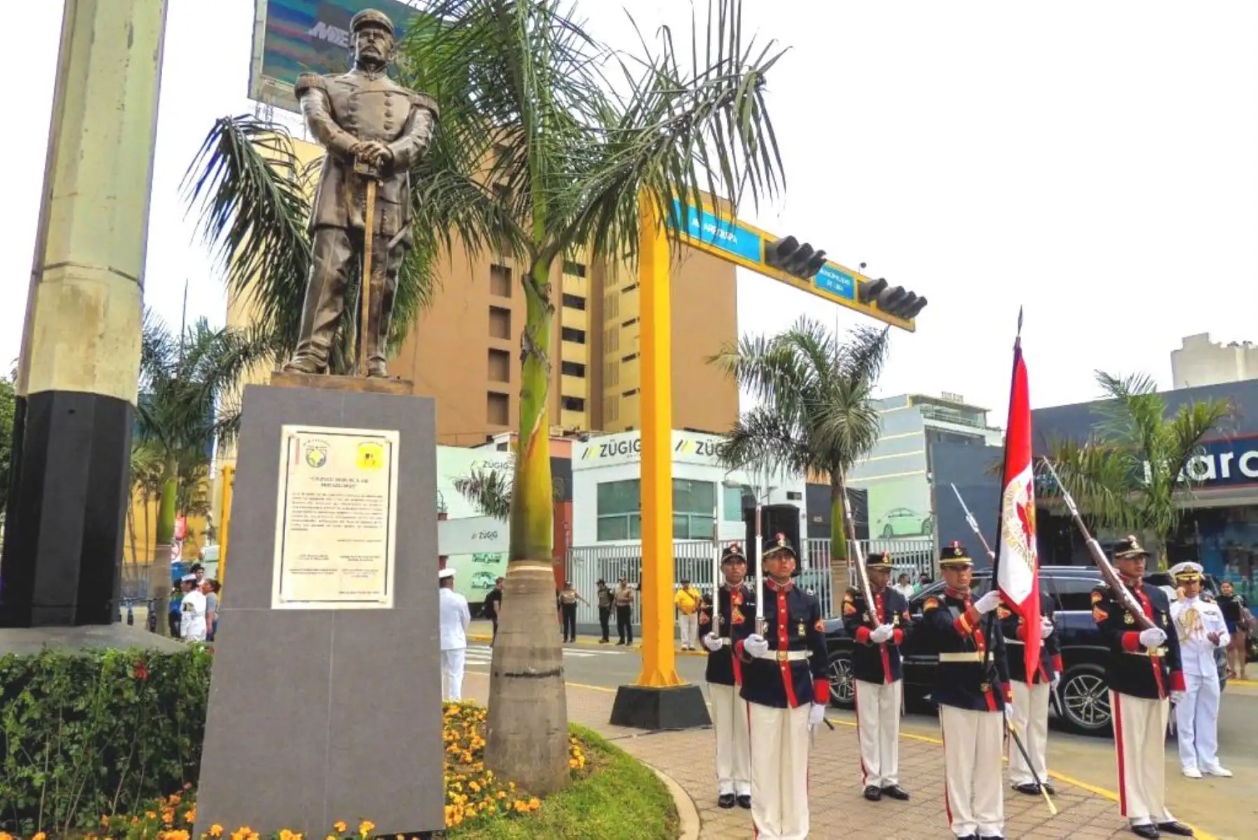 Miraflores: develan efigie del héroe de la Guerra del Pacífico Juan Fanning. Foto: ANDINA/Difusión.