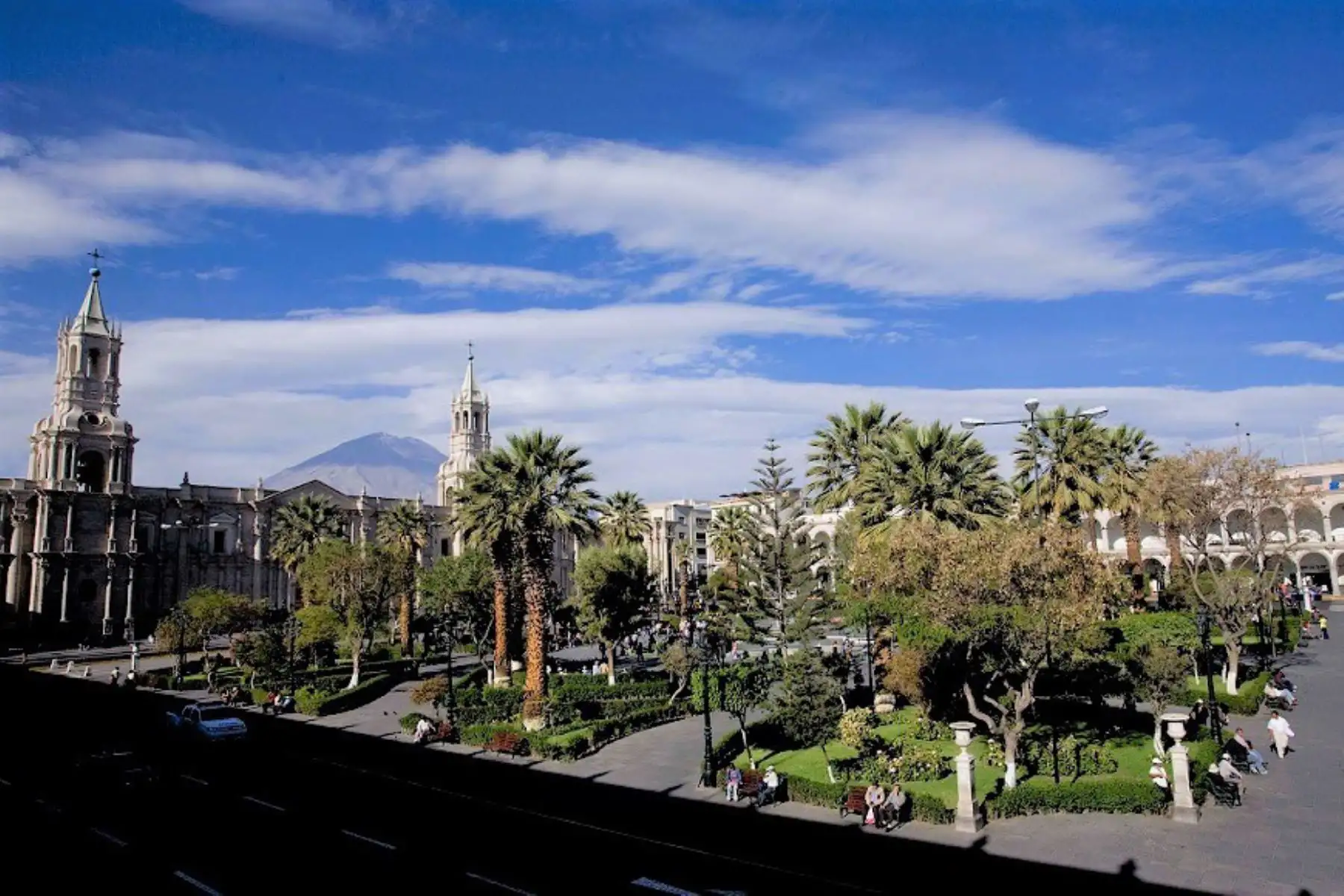 Arequipa figura entre los 50 mejores lugares para visitar este año, afirma revista Travel+Leisure de Estados Unidos.