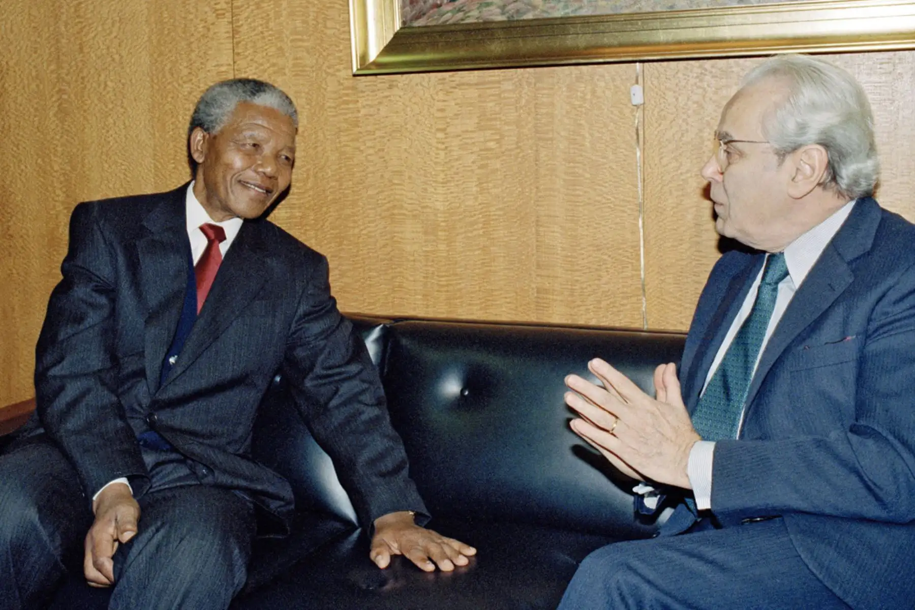 Naciones Unidas, Nueva York - 3 diciembre 1991 / El secretario general de las Naciones Unidas, Javier Pérez de Cuéllar, se reúne con Nelson Mandela, Presidente del Congreso Nacional Africano.
Foto: Naciones Unidas