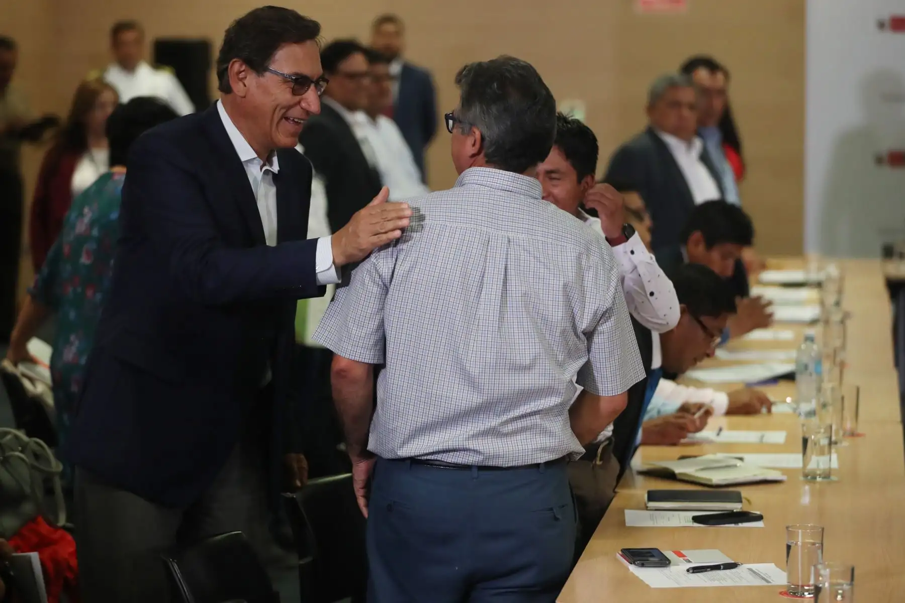 Presidente Martin Vizcarra se reúne con los integrantes de la Red de Municipalidades Urbanas y Rurales del Perú REMURPE en mesas técnicas de trabajo donde se darán a conocer las metas de ejecución presupuestal de inversiones.
Foto: ANDINA/Melina Mejía