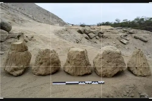 Reportan el hallazgo de adobes cónicos de 4,000 años de antigüedad en el complejo arqueológico Sechín, ubicado en la provincia de Casma, Áncash. ANDINA/Difusión