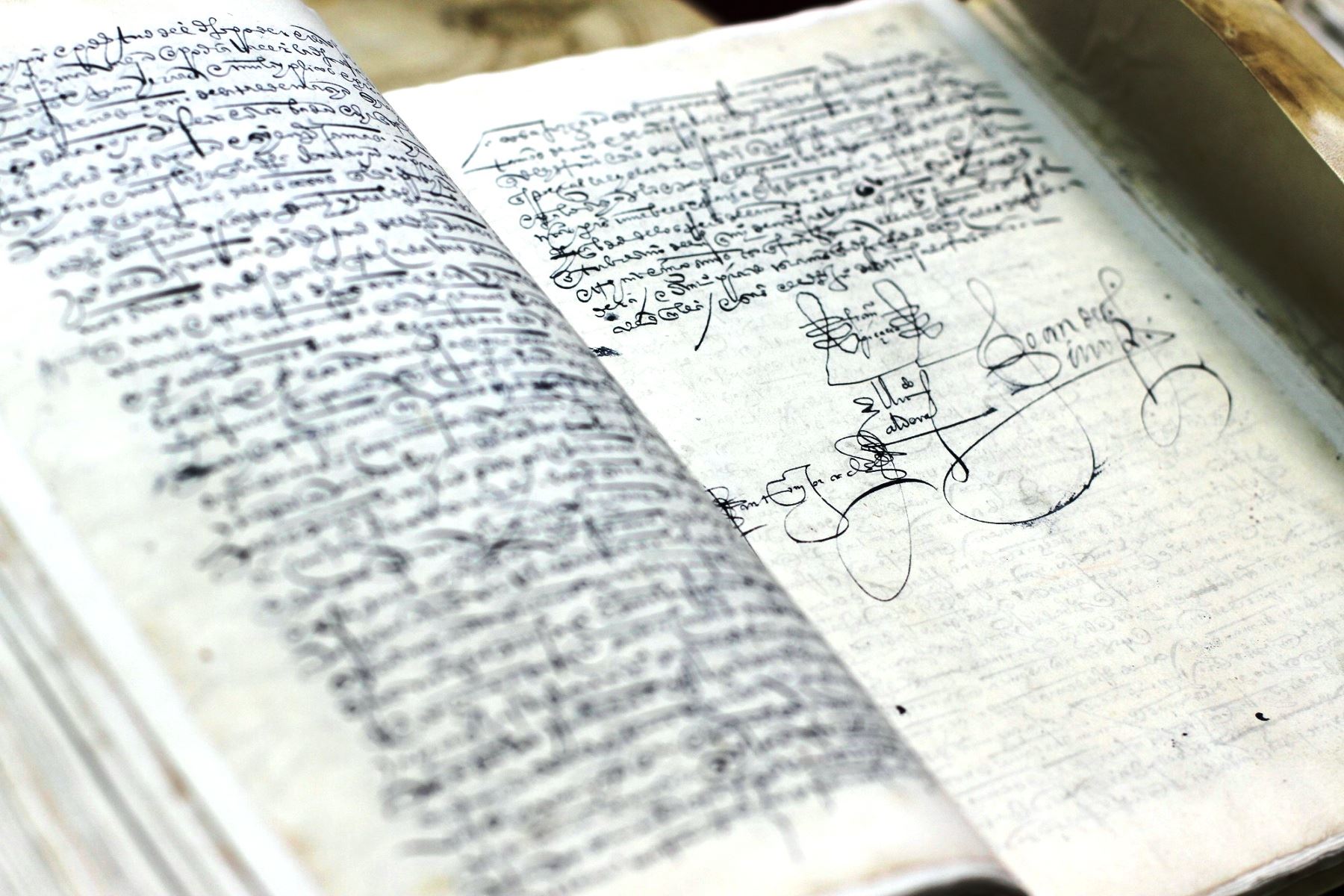 Documento más antiguo del Perú ingresó al Archivo General de la Nación. Foto: ANDINA/Difusión.