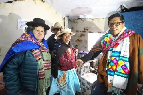 El Ministerio de Desarrollo e Inclusión Social (Midis), a través de sus programas sociales, articula, impulsa y ejecuta acciones con enfoque territorial destinadas a mejorar la calidad de vida de la población vulnerable y en situación de pobreza o pobreza extrema de la región Huancavelica, en coordinación con el gobierno regional y las municipalidades.