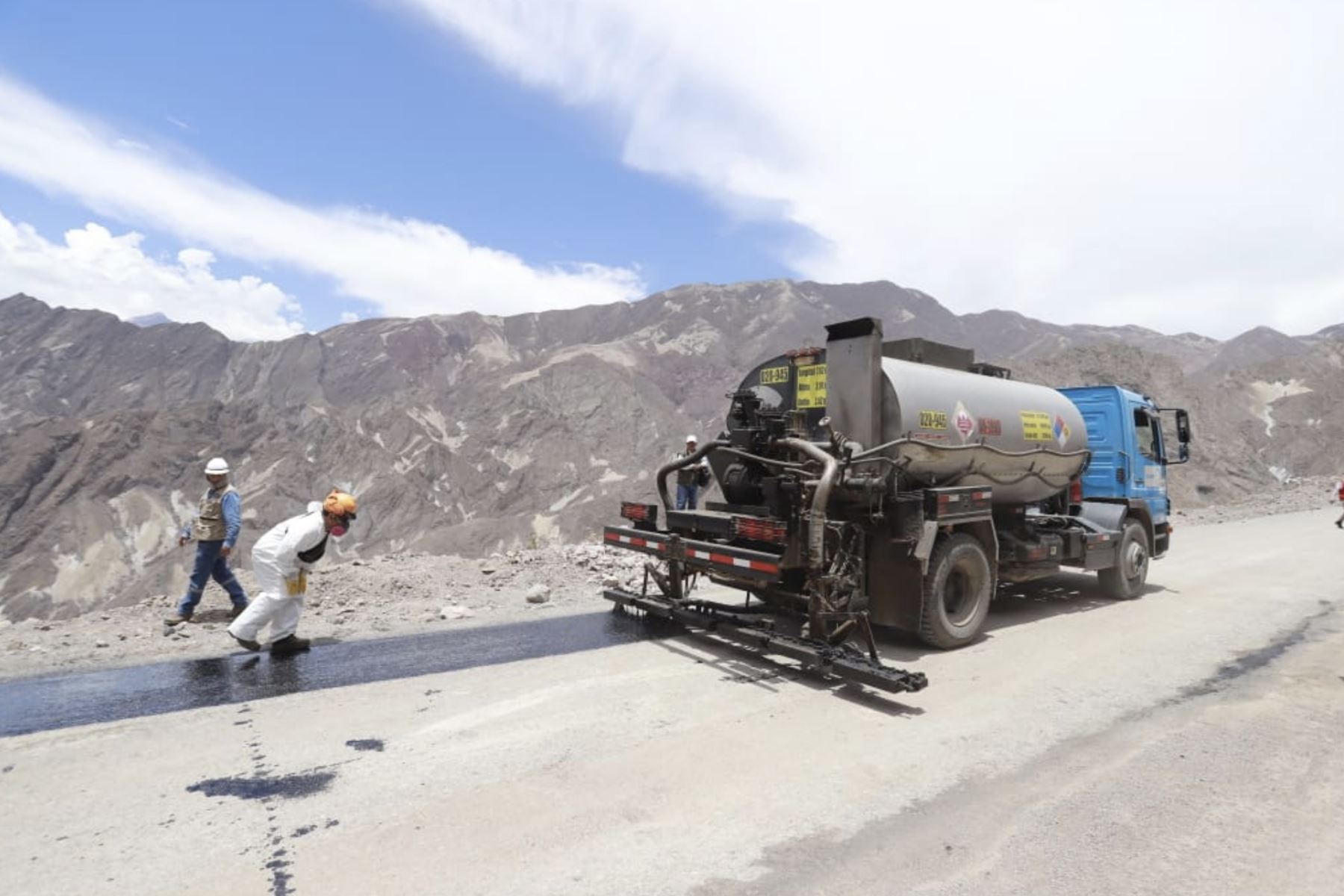 Una moderna autopista unirá las provincias de Arequipa e Islay. El proyecto será financiado gracias al mecanismo de obras por impuestos.
