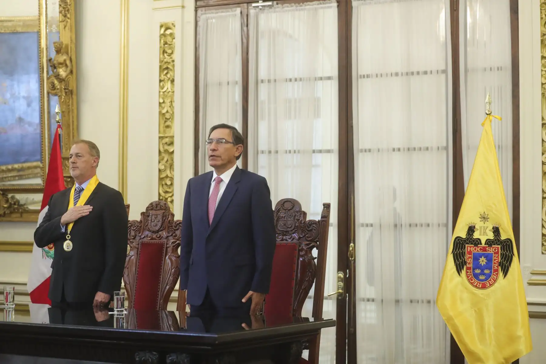 Presidente de la República, Martín Vizcarra y alcalde de Lima Jorge Muñoz encabezaron Sesión Solemne por el 485.° aniversario de la fundación de la ciudad y homenaje póstumo a limeños destacados.
Foto: ANDINA/Prensa Presidencia
