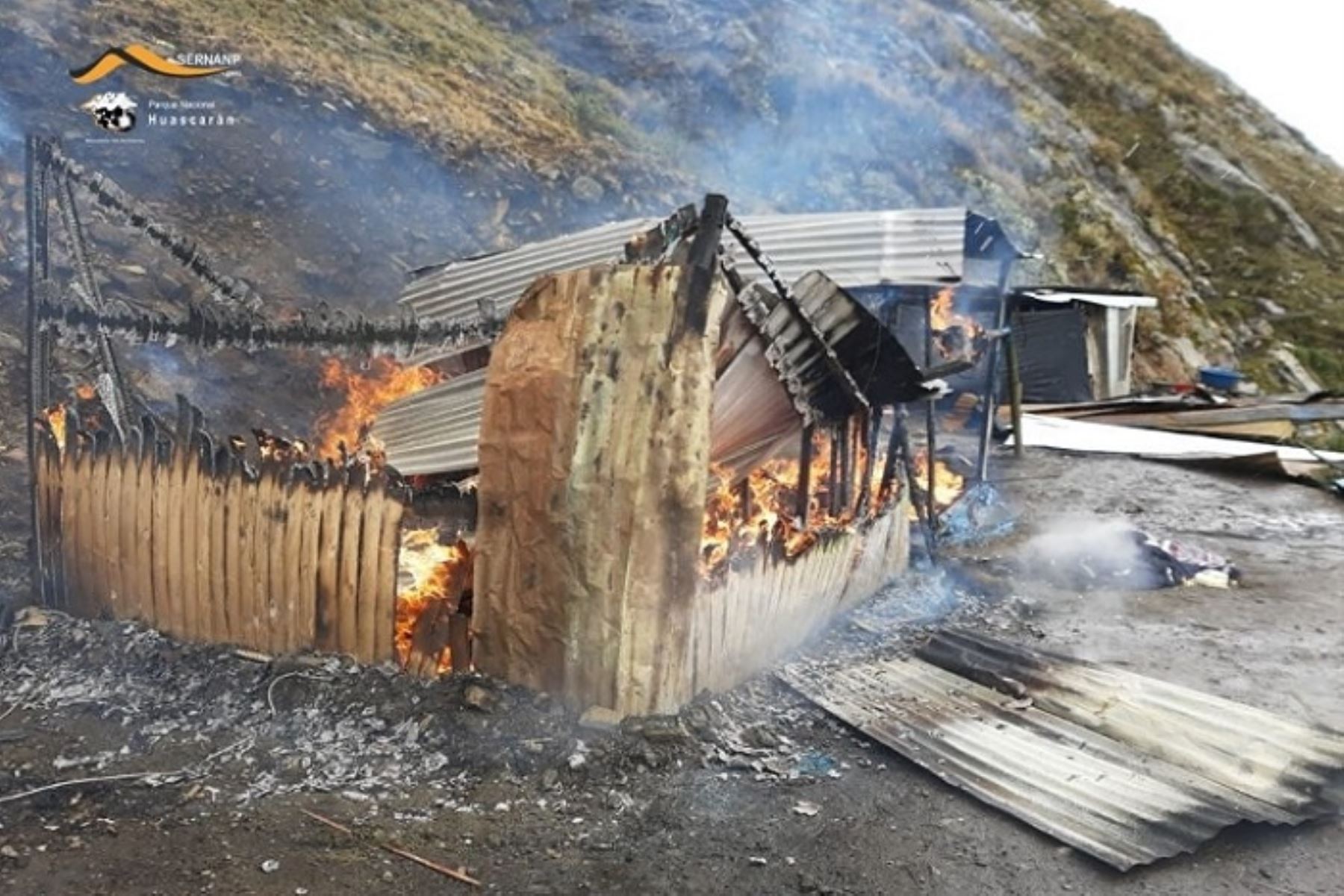 Destruyen campamento minero informal instalado en Parque Nacional Huascarán