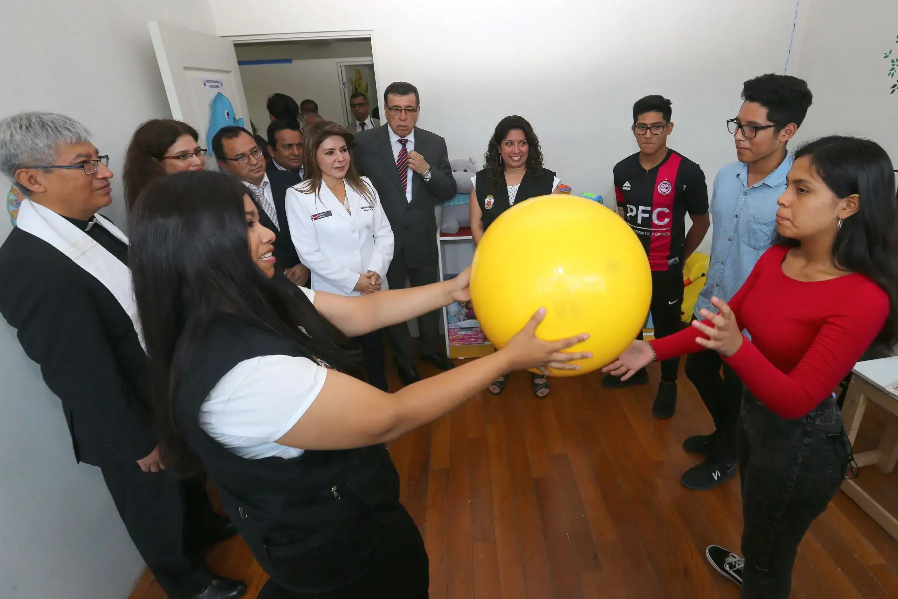Ministra de Salud Dra: Elizabeth Hinostroza,Inaugura Centro de Salud Mental Comunitaria en Carmen de La Legua.Foto:ANDINA/Héctor Vinces.