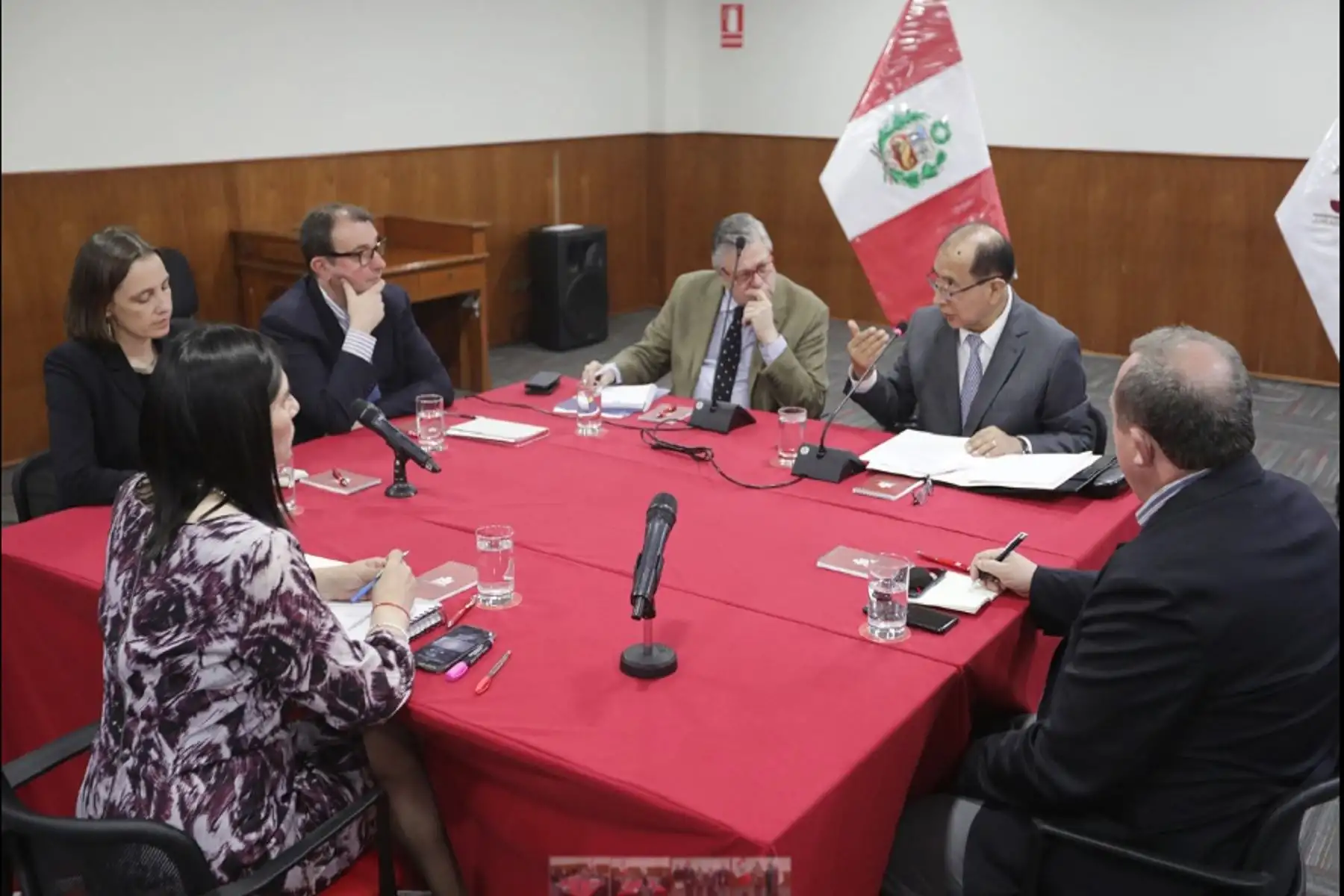 JNE expresa que observadores brindan garantías de transparencia al proceso electoral