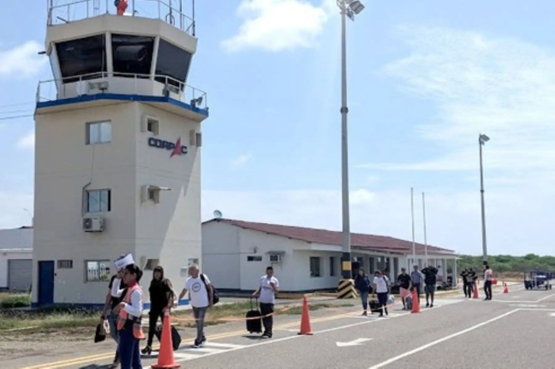 El titular del Ministerio de Transportes y Comunicaciones (MTC), Edmer Trujillo, anunció la ampliación y mejoramiento del Aeropuerto Capitán FAP Pedro Canga Rodríguez,