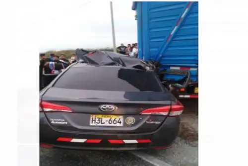 Un muerto y dos heridos deja accidente vehicular en la Panamericana Norte