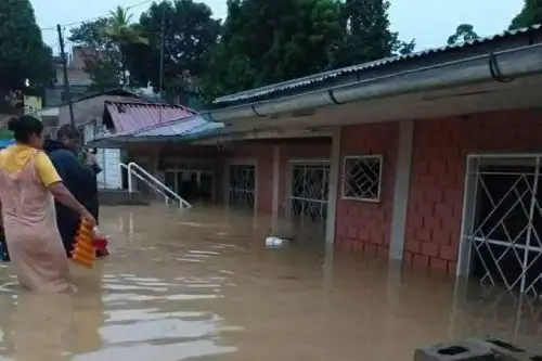 Viviendas y calles de Tarapoto colapsan por inundación provocada por una lluvia torrencial que se registró esta madrugada. ANDINA/Difusión