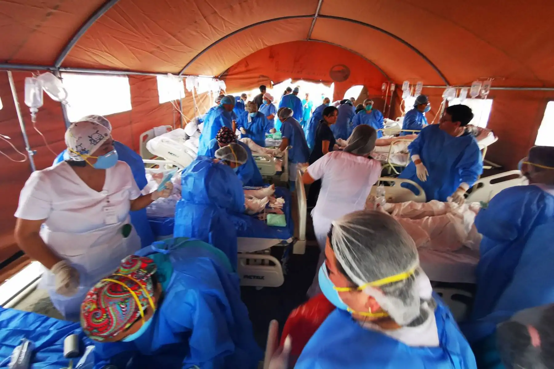Mas de 30 heridos son atendidos de  emergencia por quemaduras de grado II y III. 07 niños son trasladados al hospital del niño. Foto:ANDINA/Minsa
