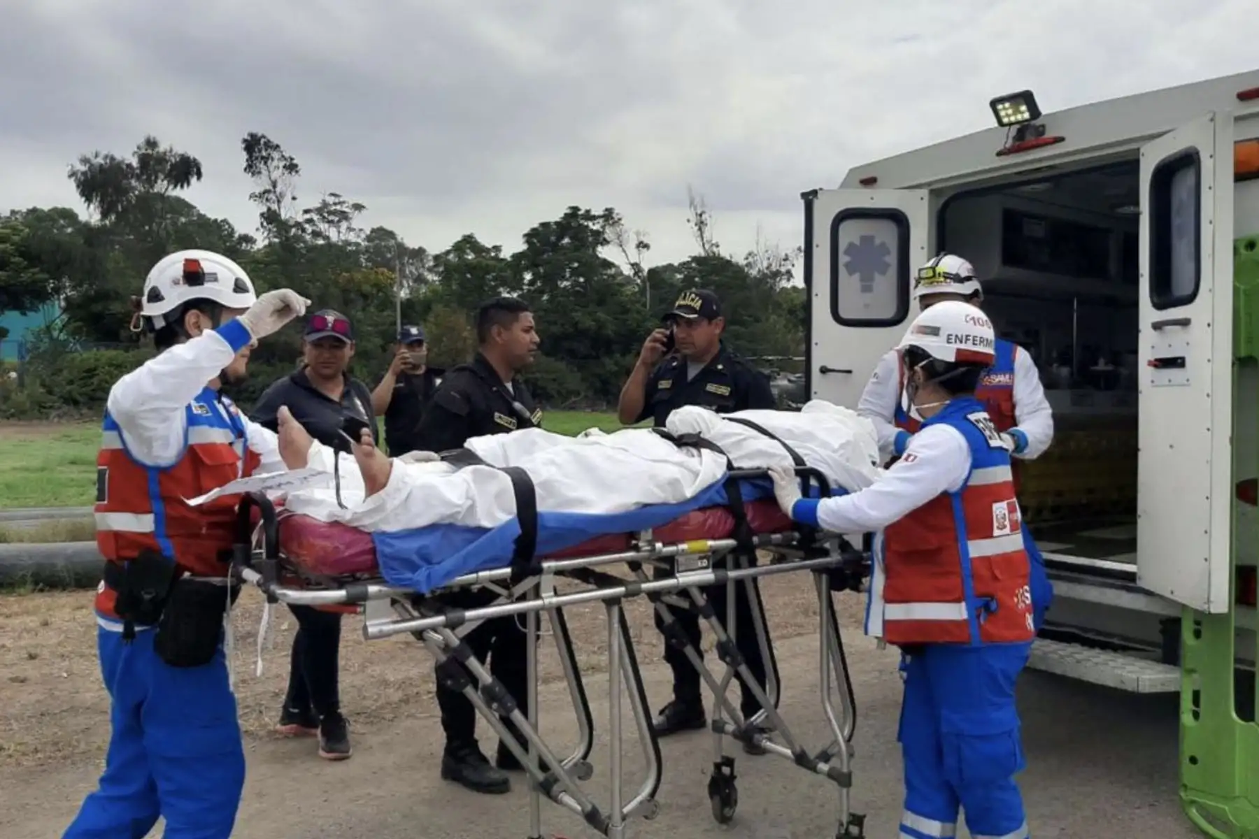 Mas de 30 heridos son atendidos de  emergencia por quemaduras de grado II y III. 07 niños son trasladados al hospital del niño. Foto:ANDINA/Minsa