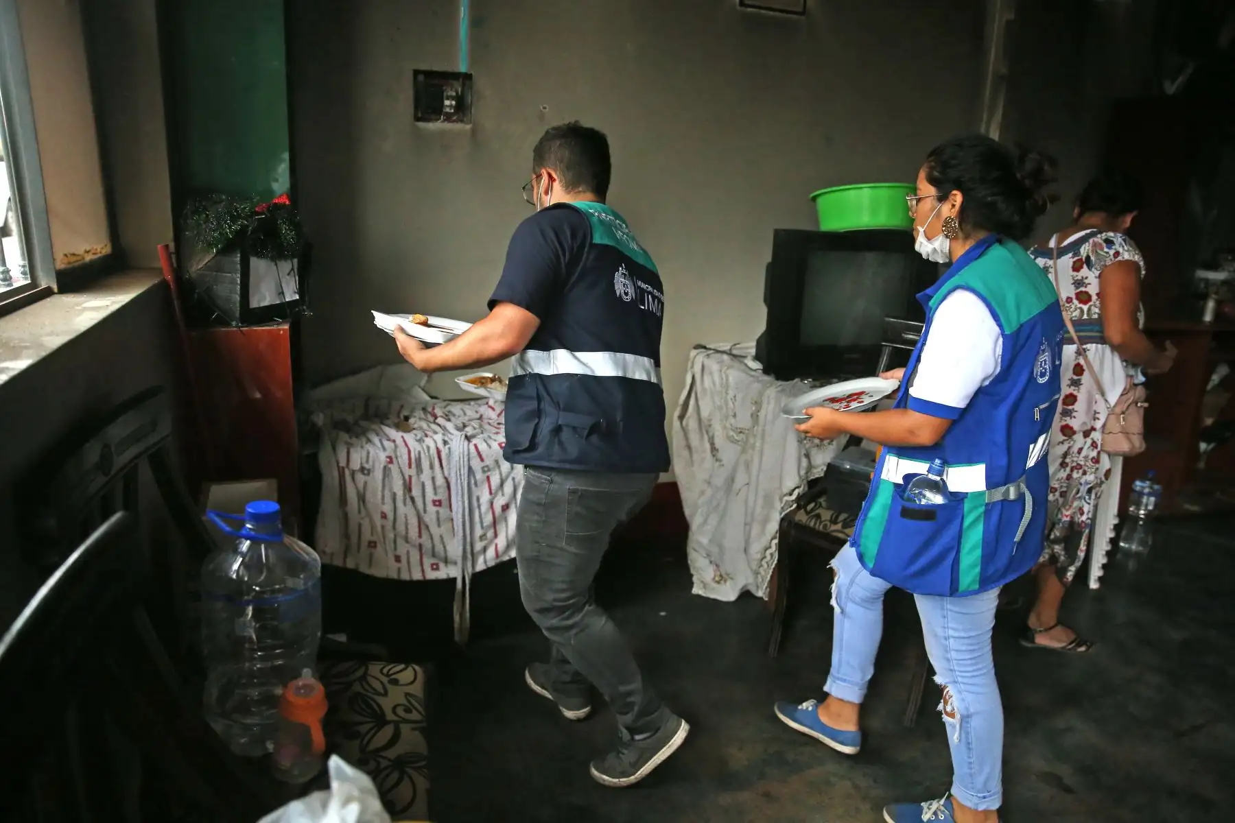 La deflagración ocurrida en Villa el Salvador dejó toda una cuadra con casas dañadas en la calle Villa del Mar. Foto: ANDINA/Vidal Tarqui