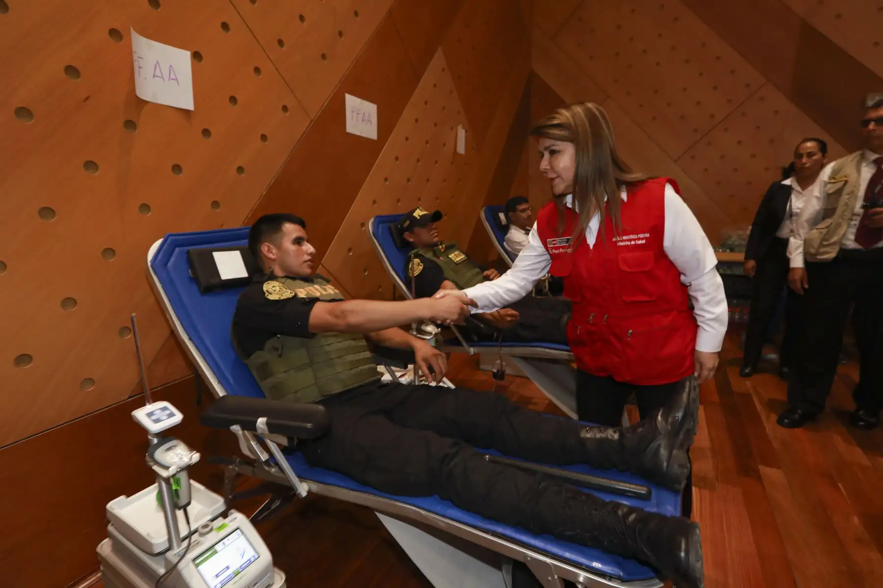 Ministerio de Salud aplicó plan de contingencia inmediata y atendió 48 heridos del accidente en Villa El Salvador.
Foto: Difusión Minsa