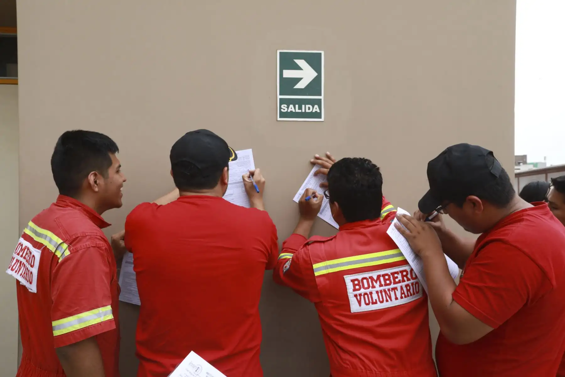 Ministerio de Salud aplicó plan de contingencia inmediata y atendió 48 heridos del accidente en Villa El Salvador.
Foto: Difusión Minsa