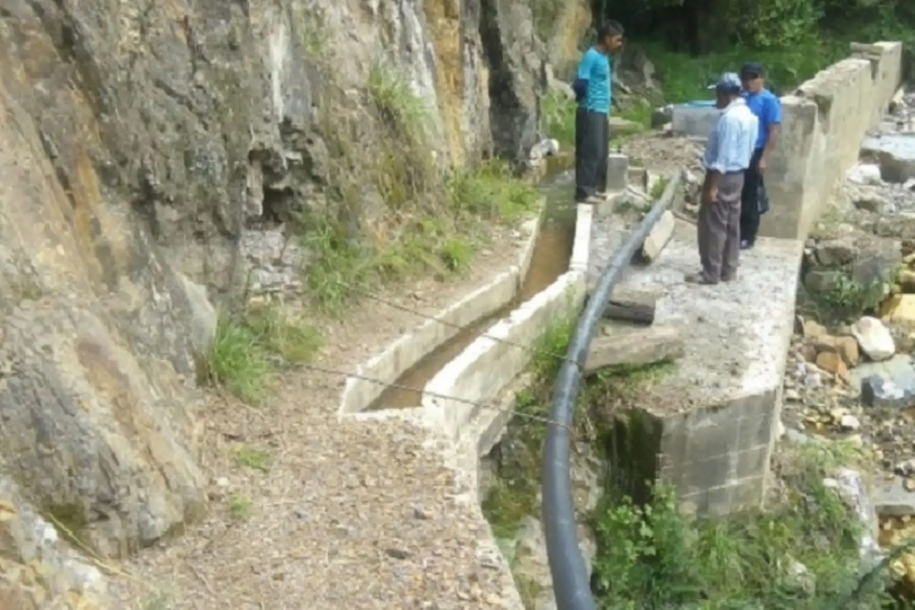 Lluvias intensas provocaron un deslizamiento que afectó un canal de riego en la localidad de Huaman Puro, distrito de Matocoto, provincia ancashina de Yungay.