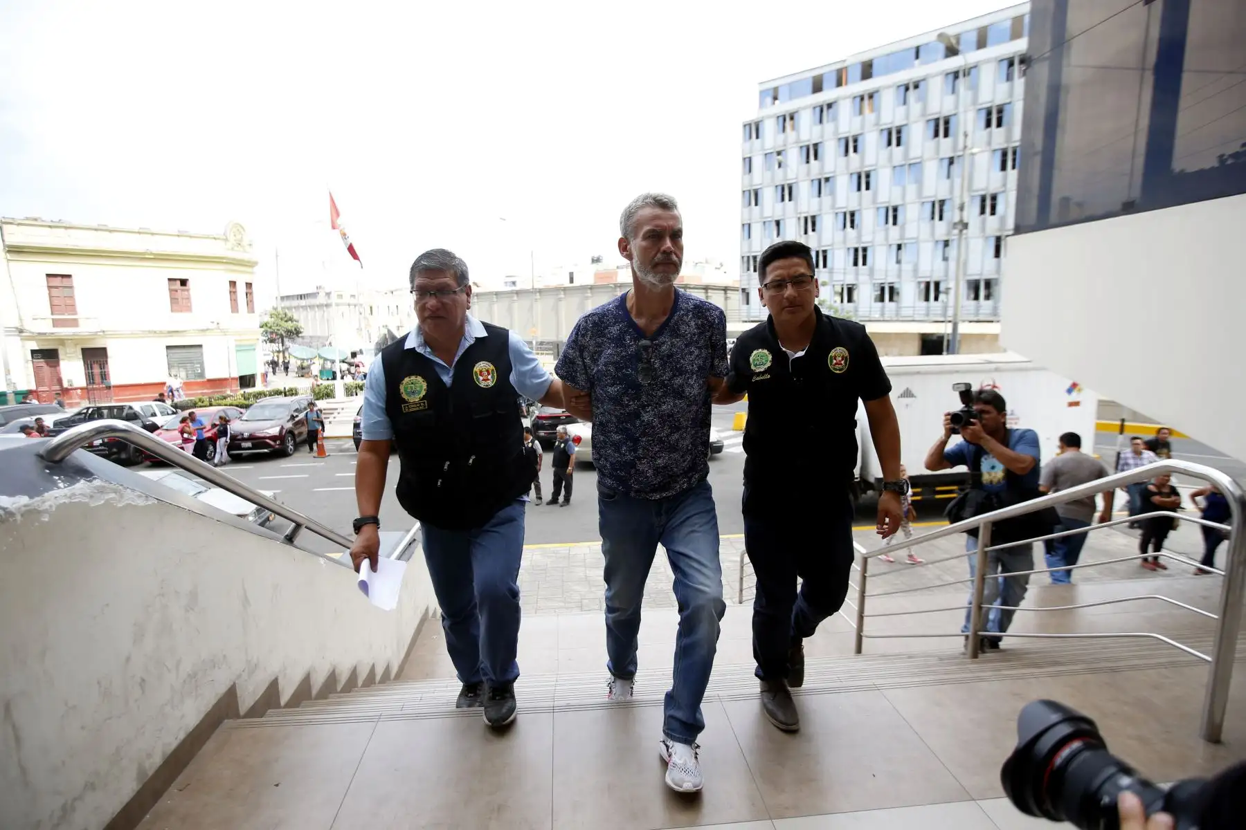 Ex congresista Víctor Albrecht, es detenido por la policía por el caso Eslimp " Aporte fantasma". 
Foto: ANDINA/Eddy Ramos