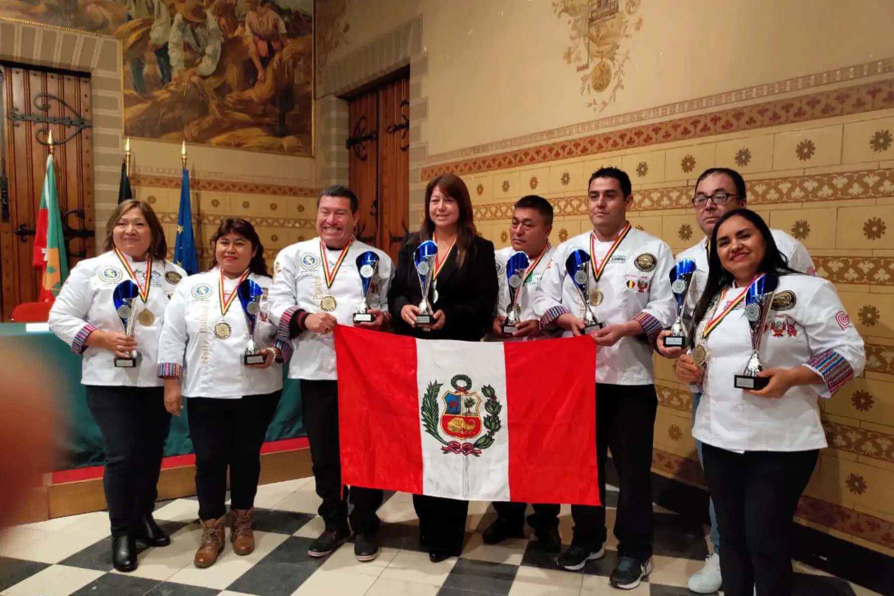 El chancho al palo, emblemático plato de la provincia limeña de Huaral, se lució en Europa.
