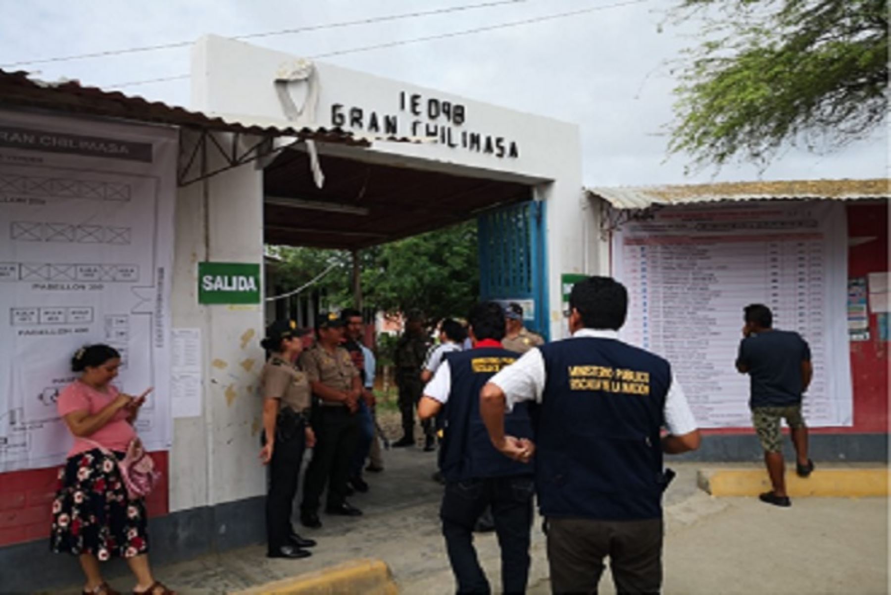 Digna Puicón Arroy fue intervenida por la Policía cuando se retiraba de votar en el colegio "Gran Chilimasa" del distrito de Aguas Verdes.