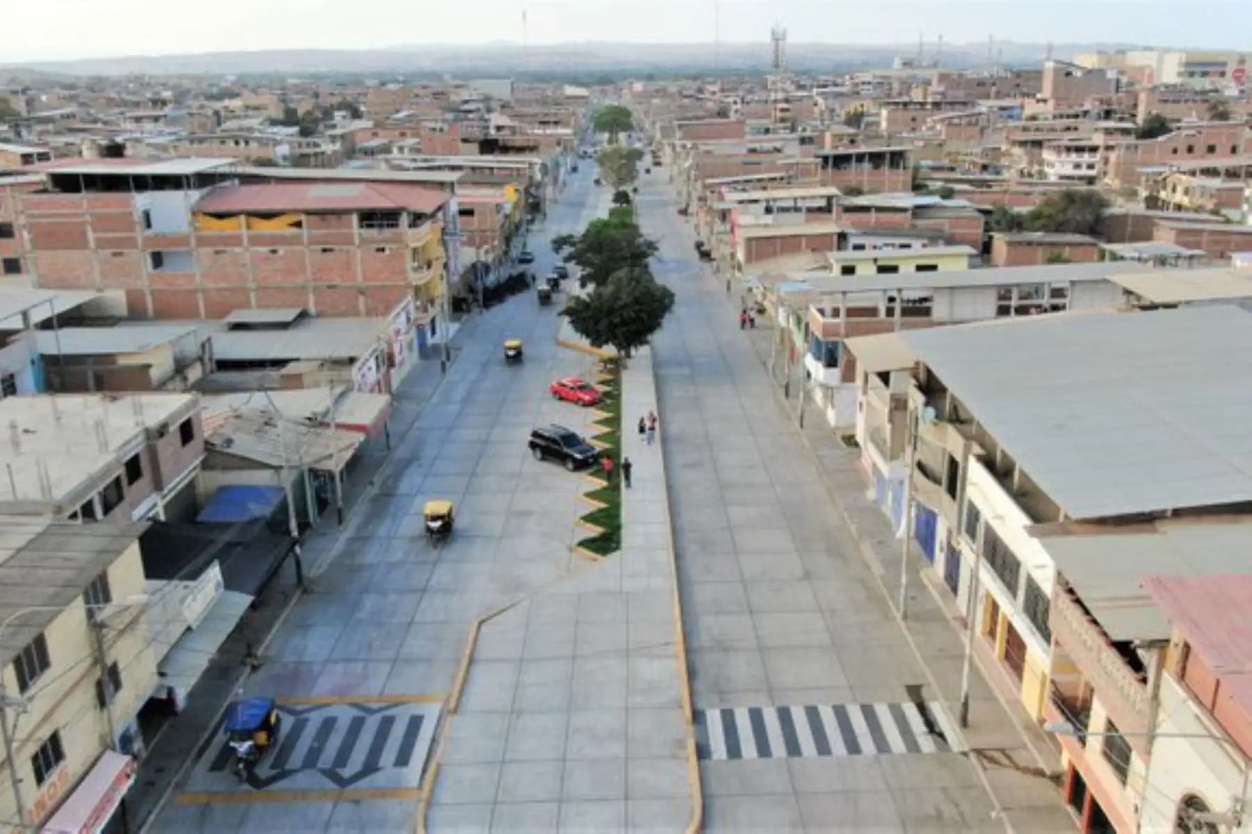 La Autoridad para la Reconstrucción con Cambios (ARCC) ha culminado en la región Tumbes más de 100 obras correspondientes a pistas y veredas, colegios, caminos, defensas ribereñas, agricultura y saneamiento. Esto significa cerca del 65 % de intervenciones concluidas, de las 160 que se tienen financiadas. Foto: ANDINA/difusión.