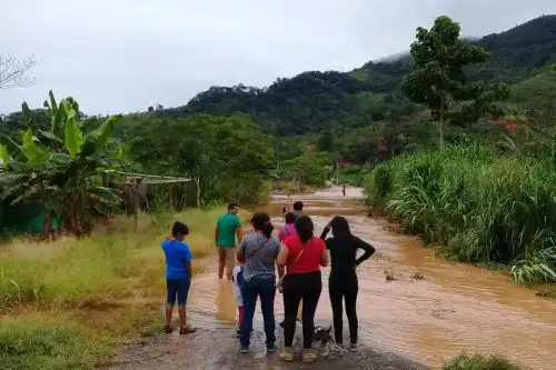 Para hoy se prevén acumulados cercanos a los 100 milímetros por día en la Selva alta central, valores de 60 milímetros por día a lo largo de la Selva sur y registros de 50 milímetros por día en la Selva norte.ANDINA/Difusión