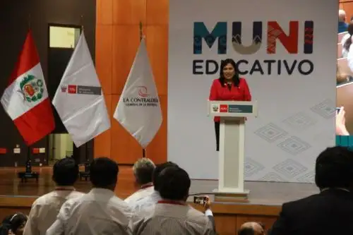 Flor Pablo expuso en MuniEducativo. Foto: Minedu