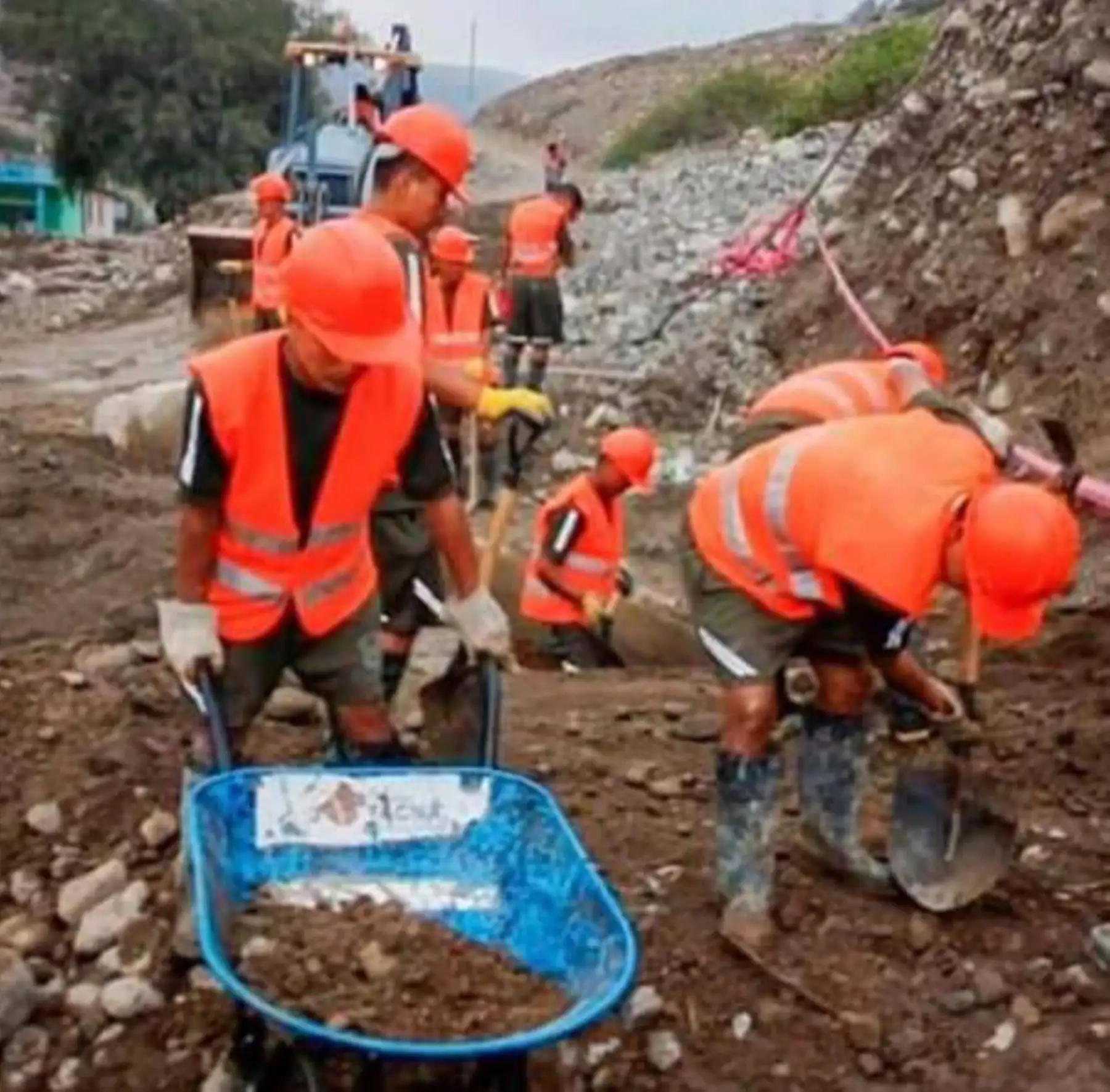 El Ejército del Perú, mediante sus Compañías de Intervención Rápida, actuó como primera respuesta del Estado frente a emergencias por desastres naturales ocurridas en varias regiones del país.