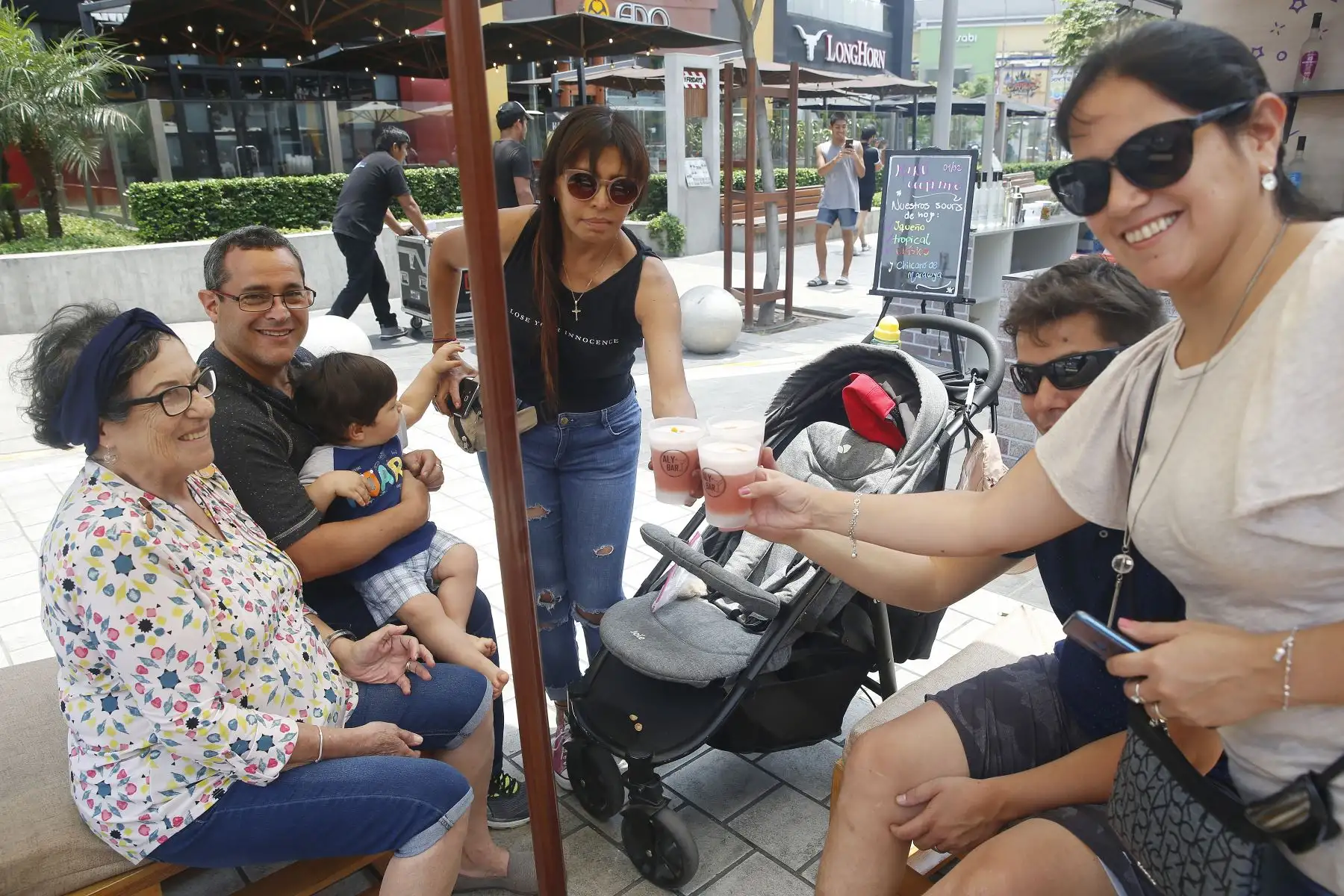 Celebraciones por el día del Pisco Sours, organizado por Produce en San Borja.
Foto: ANDINA/Eddy Ramos