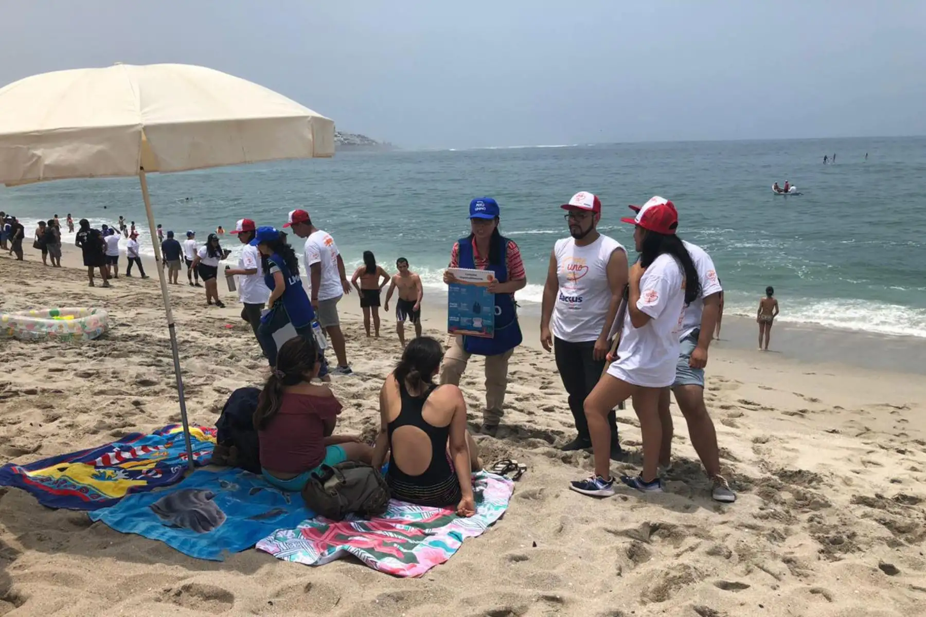 Ministerio del Ambiente impulsa campaña 
"Salva Playas" para  concientizar sobre la reducción  del uso del plástico
Foto: ANDINA/Difusión