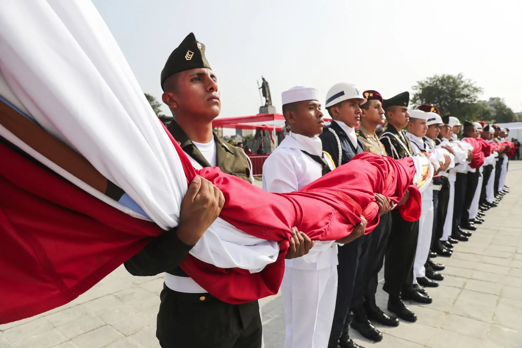 Presidente Martín Vizcarra asiste a ceremonia por los 100 años del distrito de La Victoria.
Foto: ANDINA/Prensa Presidencia