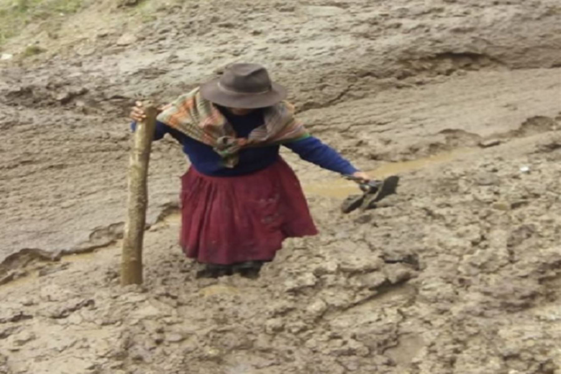 Pobladores de Apurímac piden urgente atención a vías deterioradas por lluvias