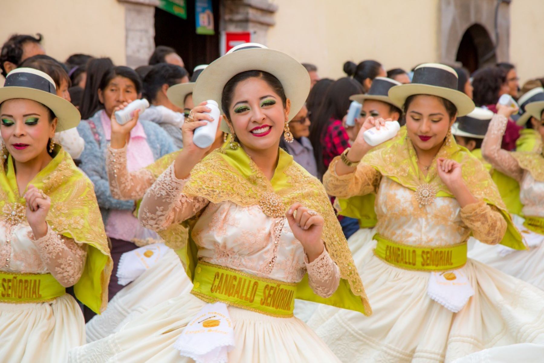 Hasta ahora suman 19 reconocimientos como Patrimonio Cultural de la Nación a igual número de carnavales en los que se manifiesta la vasta riqueza cultural del Perú, así como la entrañable identidad regional de los pueblos expresada en danzas, música y tradiciones colmadas de júbilo.ANDINA/Difusión