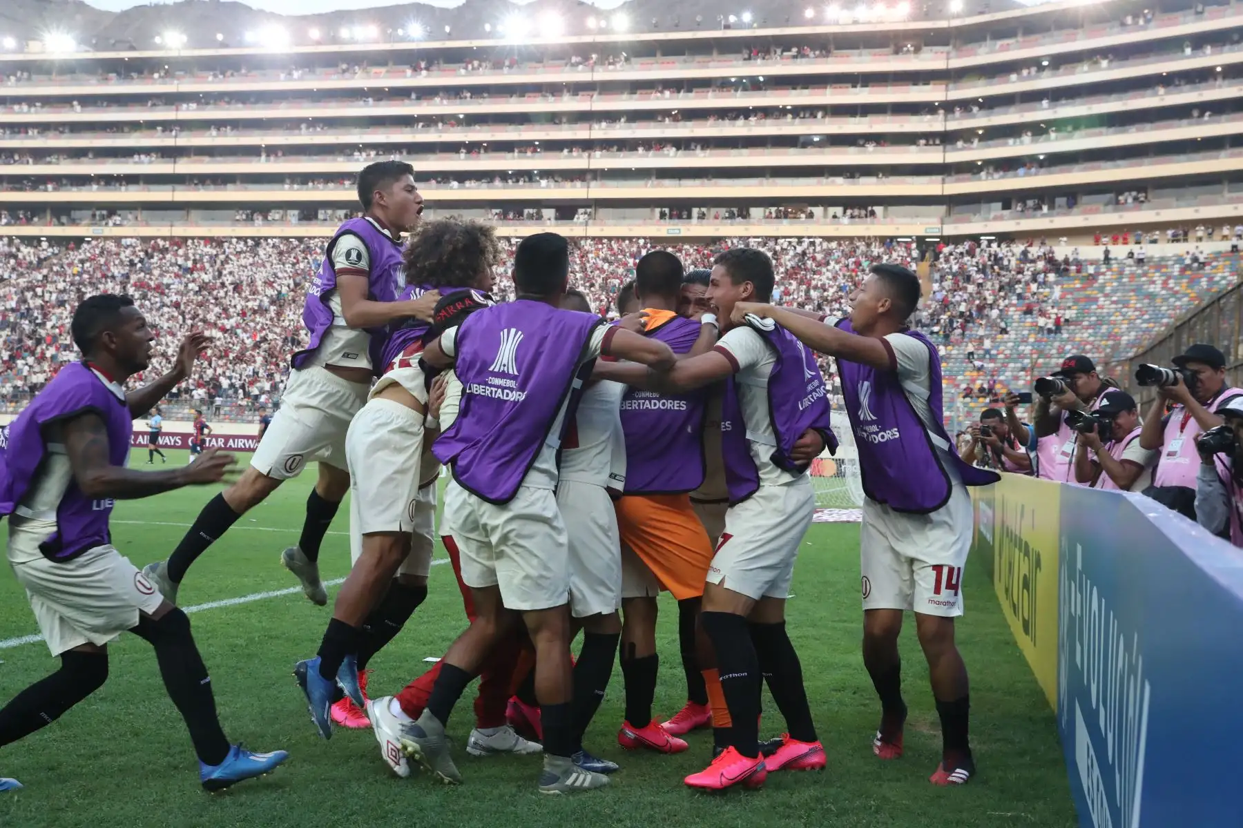 Universitario se enfrenta a Cerro Porteño en el Monumental, por la fase 2 de la Copa Libertadores de América.
Foto: ANDINA/Juan Carlos Guzmán