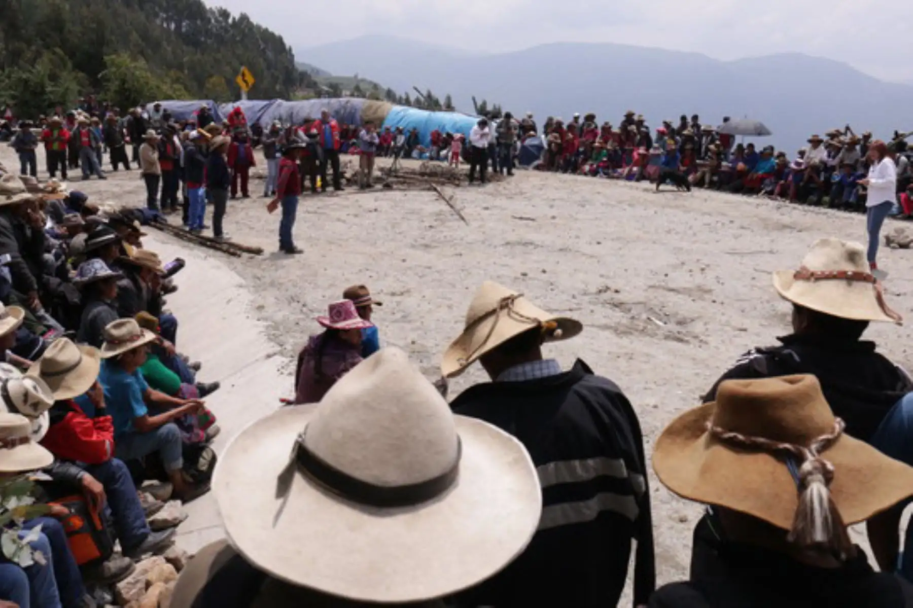 El diálogo con las comunidades es un factor importante para lograr una solución definitiva al conflicto en el Corredor Vial del Sur. ANDINA/Difusión