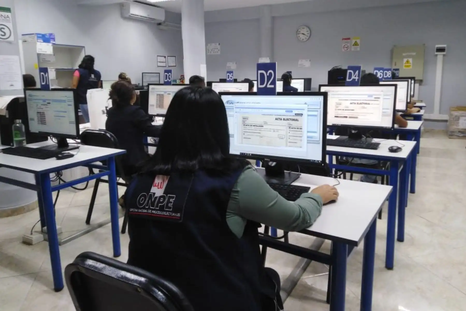 unín logra procesar el 100 % de las actas electorales de las Elecciones Congresales Extraordinarias. Foto: Pedro Tinoco