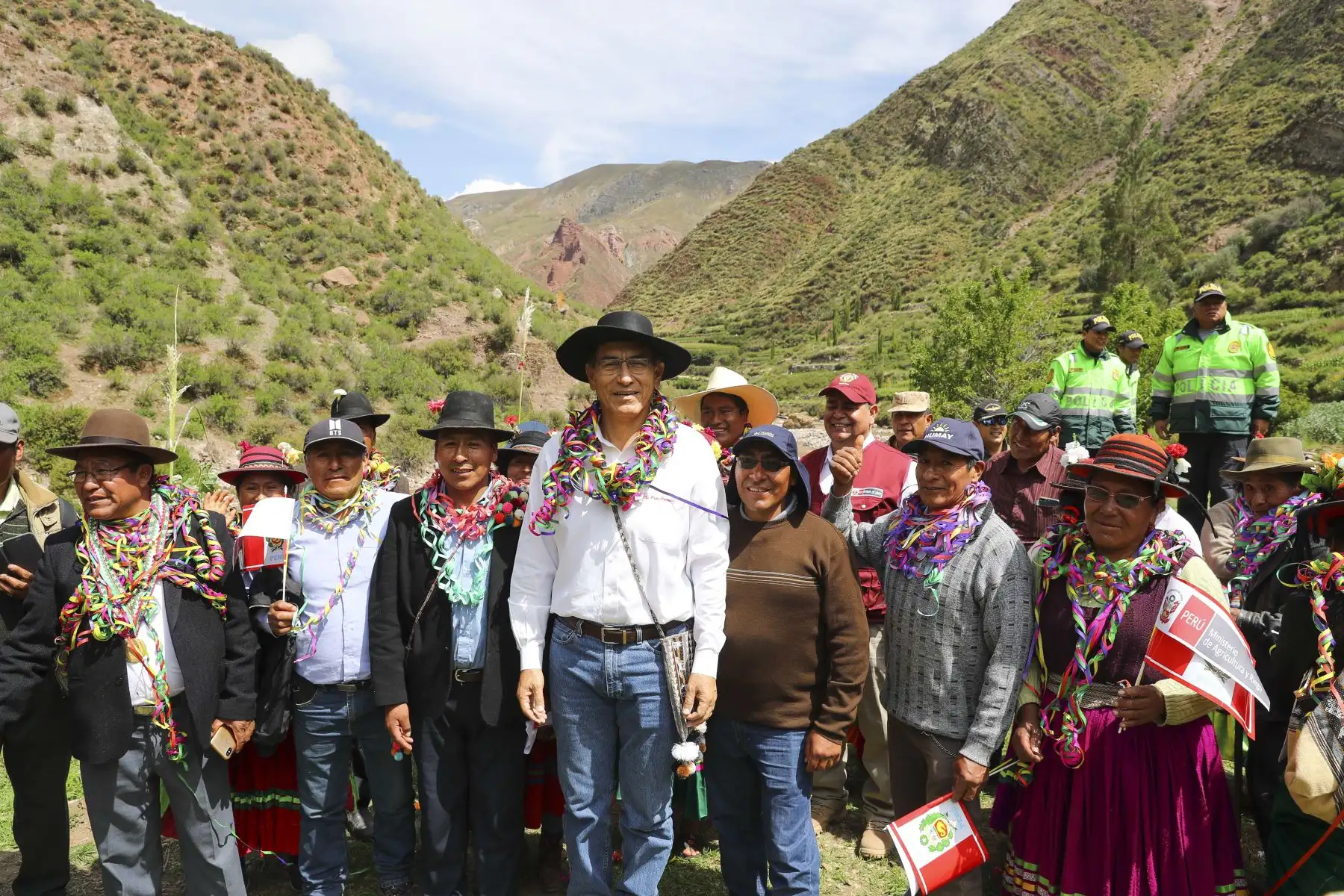 Presidente de la República, Martín Vizcarra realiza visita de inspección a la zona donde se construirá la represa de Yanapujio.
Foto: ANDINA/Prensa Presidencia
