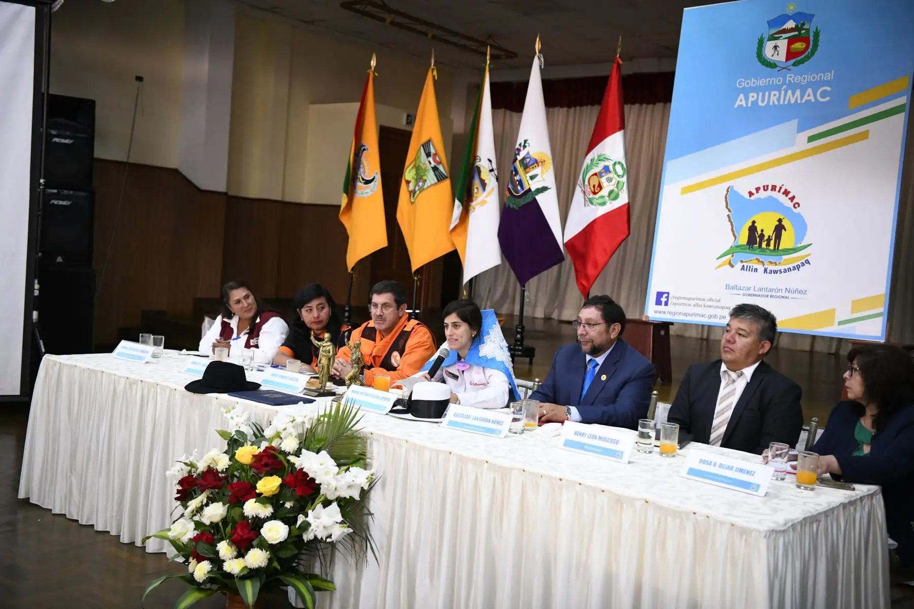 Ministra de Economía y Finanzas, María Antonieta Alva visita la región Apurímac para reunirse con autoridades regionales y municipales para identificar las trabas y dificultades que presentan sus equipos técnicos en la ejecución de inversiones.
Foto:Difusión MEF