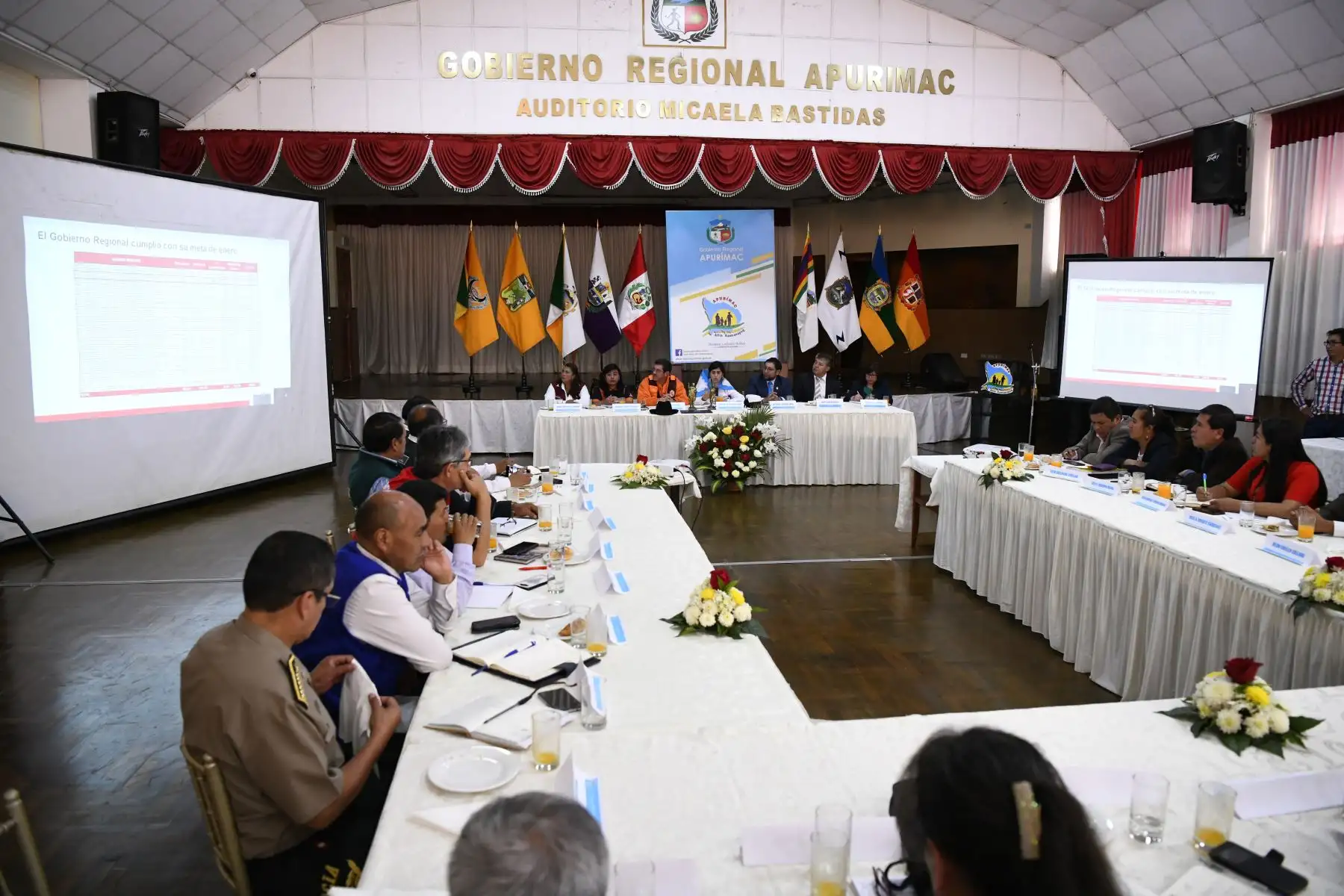 Ministra de Economía y Finanzas, María Antonieta Alva visita la región Apurímac para reunirse con autoridades regionales y municipales para identificar las trabas y dificultades que presentan sus equipos técnicos en la ejecución de inversiones.
Foto:Difusión MEF