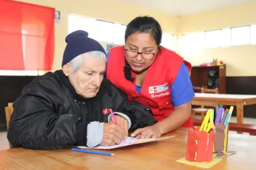 MIMP difunde información sobre mecanismos de protección a los adultos mayores