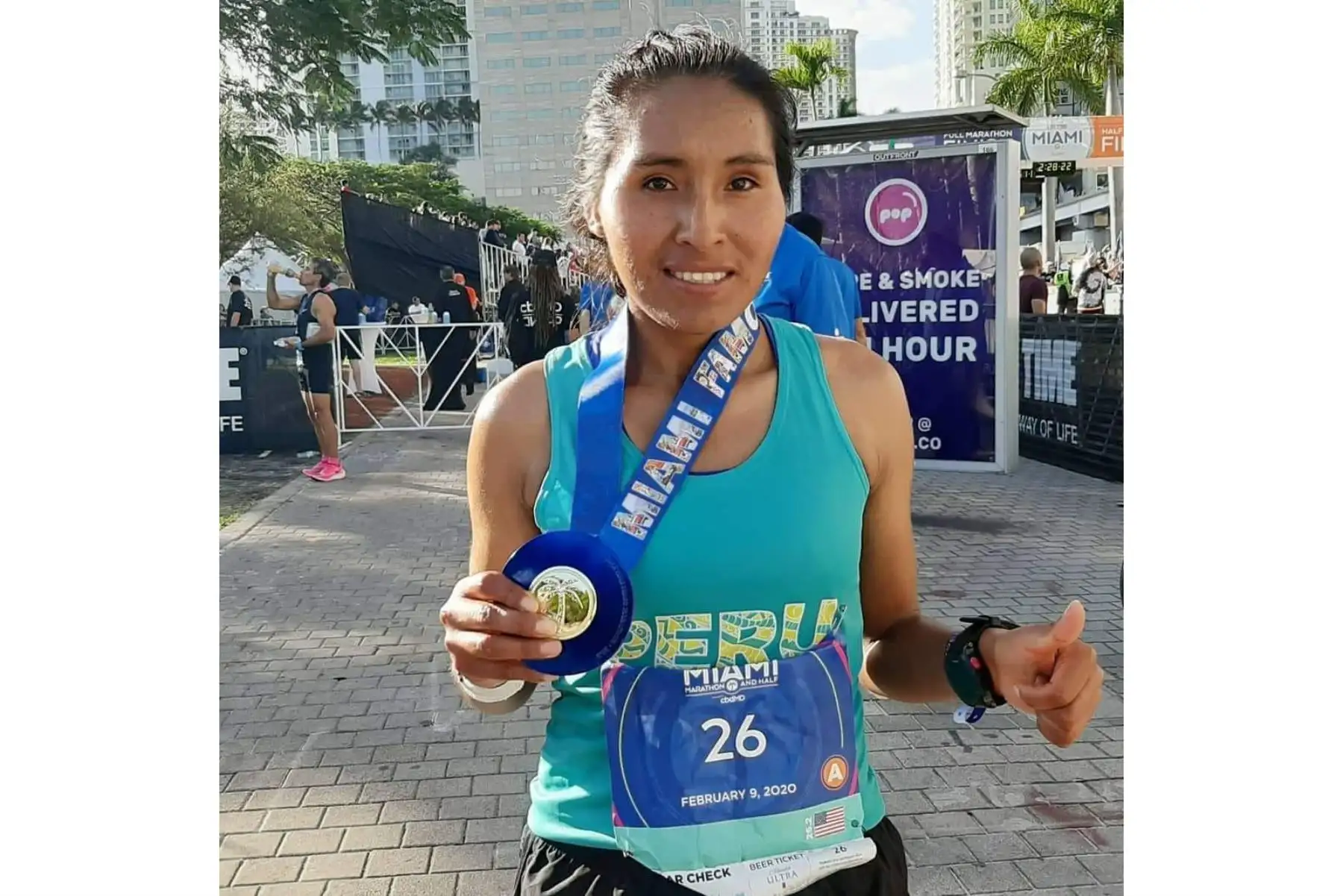 Aydee Loayza Huaman gana el 1er lugar en la Maratón de Miami, Viva el Peru .
Foto: Difusión Atletas Perú