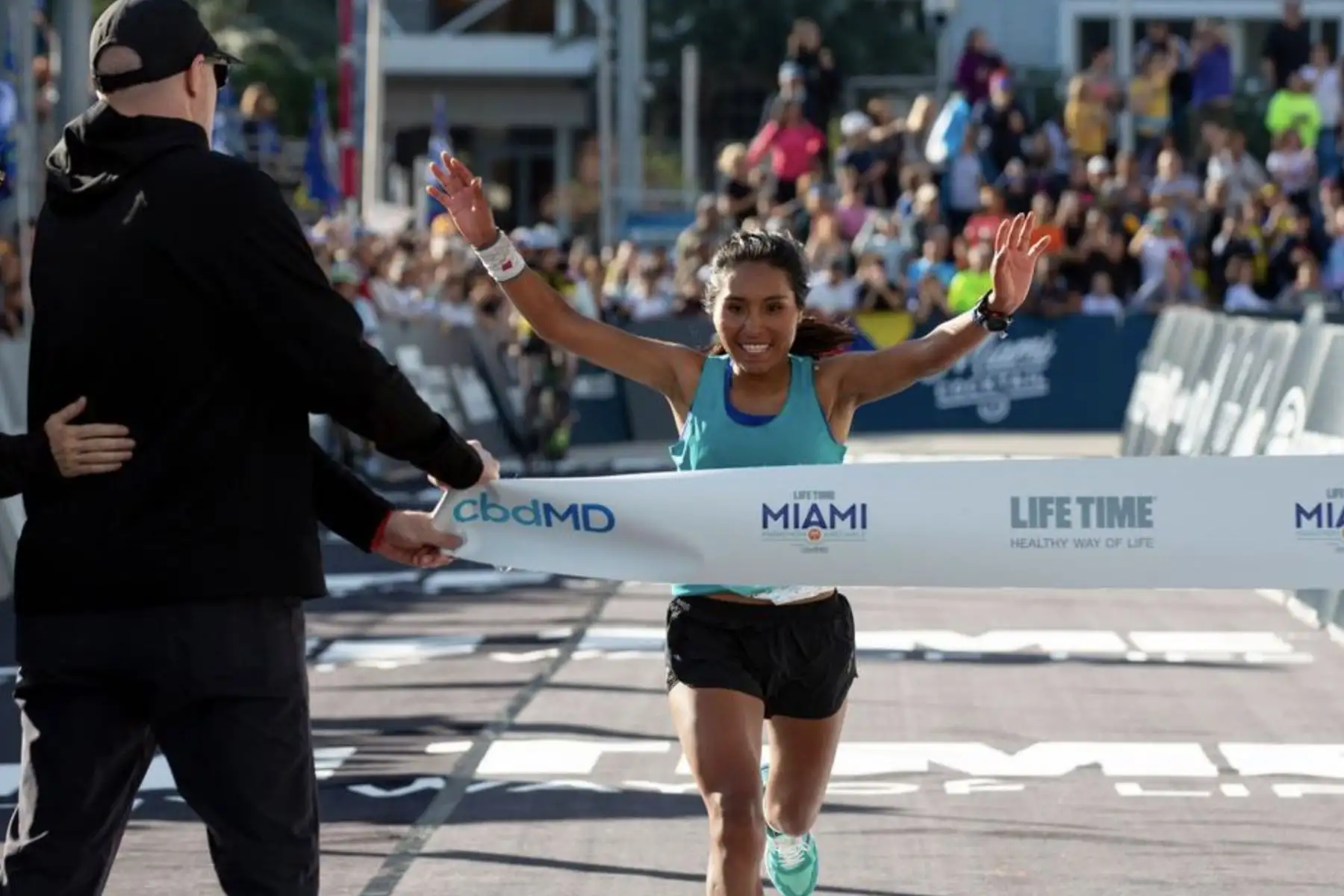 Aydeé Loayza ganó la Marathon de Miami. 
Foto: Difusión Twitter Nueva Herald