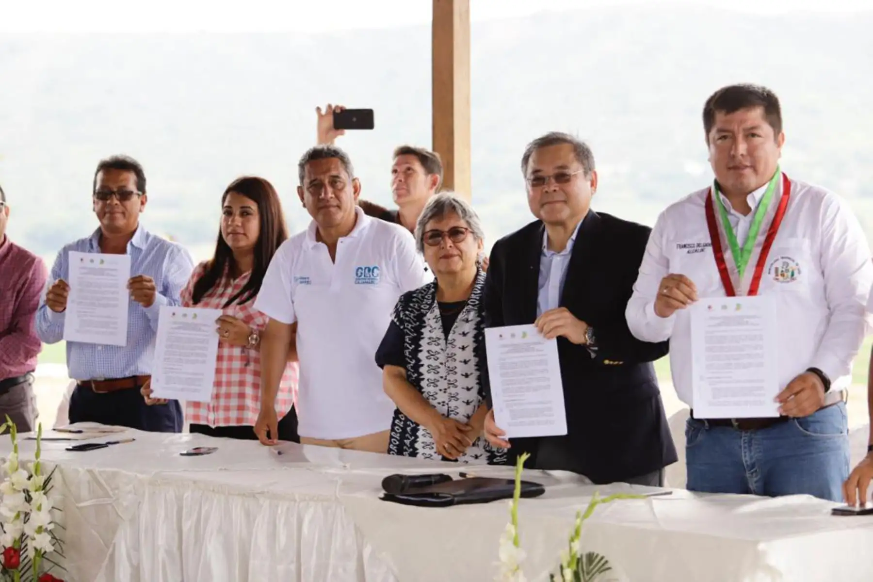 La ministra de Cultura , SoniaGuillén participa en la inauguración de la cubierta tipo maloca en el Templo Arqueológico Montegrande en Jaén, Cajamarca, y suscribe el convenio interinstitucional para continuar con las investigaciones arqueológicas en la zona.
Foto: Difusión Mincul