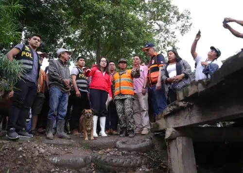 Ministra de Justicia, Ana Teresa Revilla, supervisó daños en puente en Chanchamayo, región Junín.