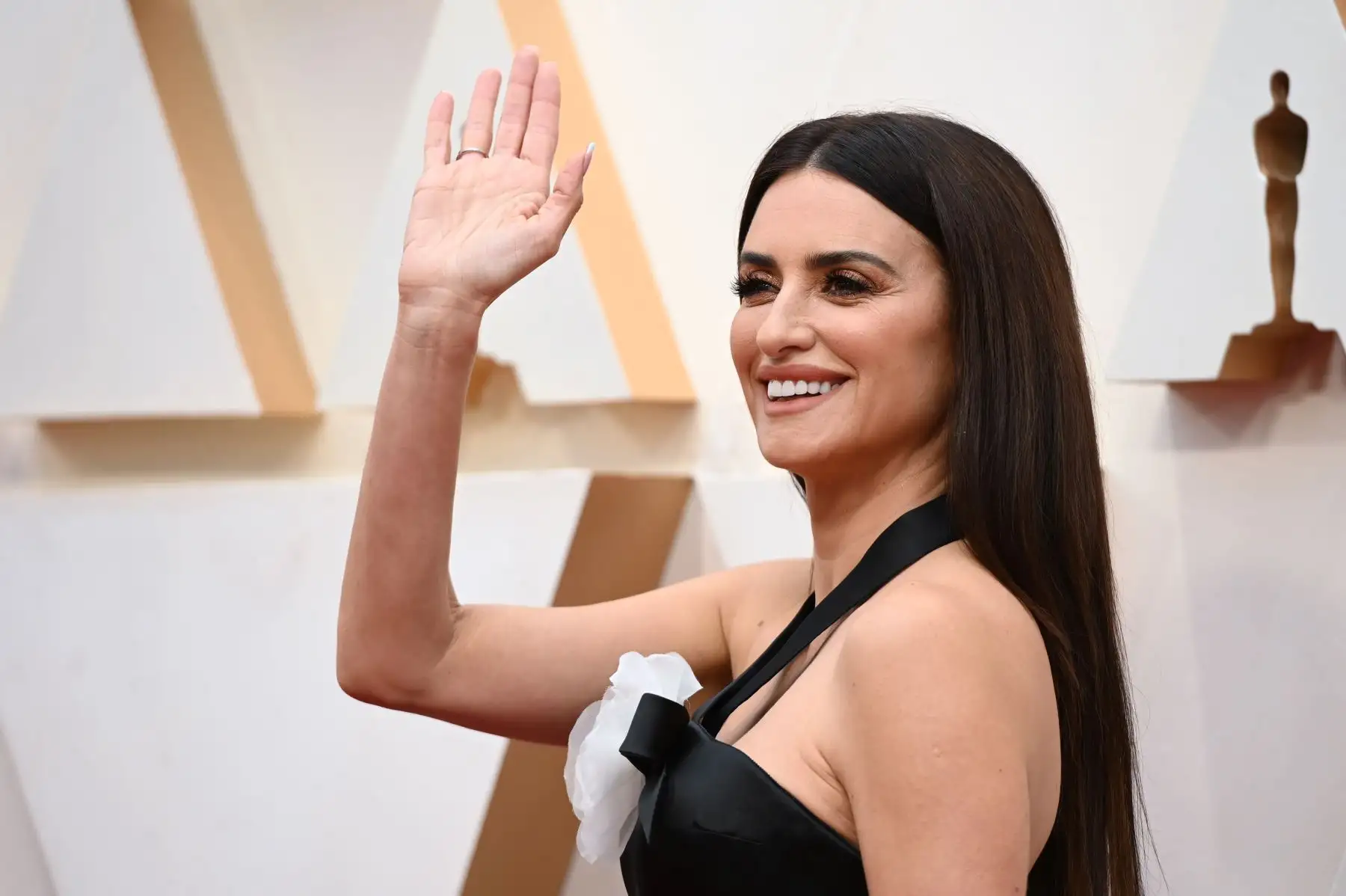 La actriz española Penélope Cruz llega para los 92o Oscar en el Dolby Theatre de Hollywood, California.
Foto: AFP