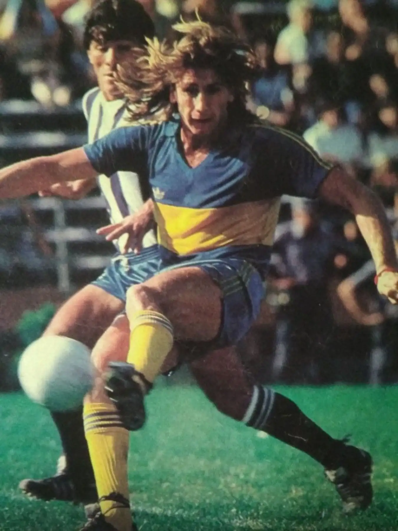 En el Boca Juniors se convirtió en una de las máximas estrellas del fútbol argentino, ahí permaneció hasta 1984, cuando provocó una huelga de futbolistas que termino con su polémica salida. Foto:Difusión