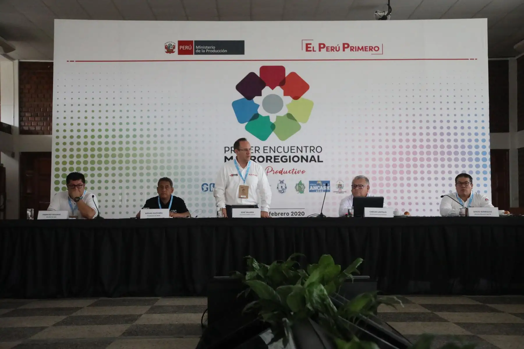 El I Encuentro Macrorregional Norte Productivo, que se desarrolla en Jaén, fue inaugurado por el viceministro de Mype e Industria, José Salardi. ANDINA/Difusión
