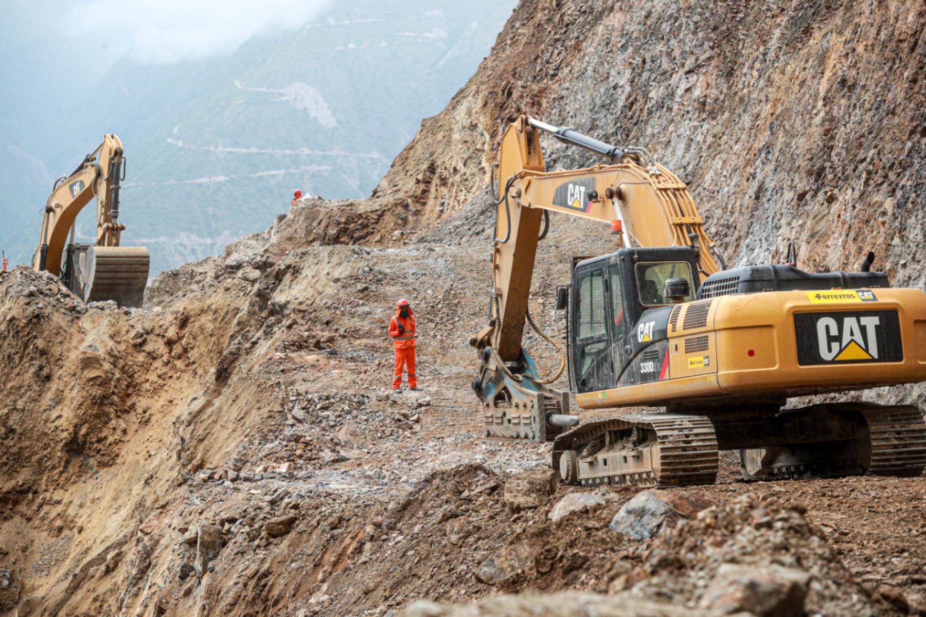 El mejoramiento de la carretera Salcahuasi-Puerto Antonio, región Huancavelica, beneficiará a más de 12,000 pobladores.