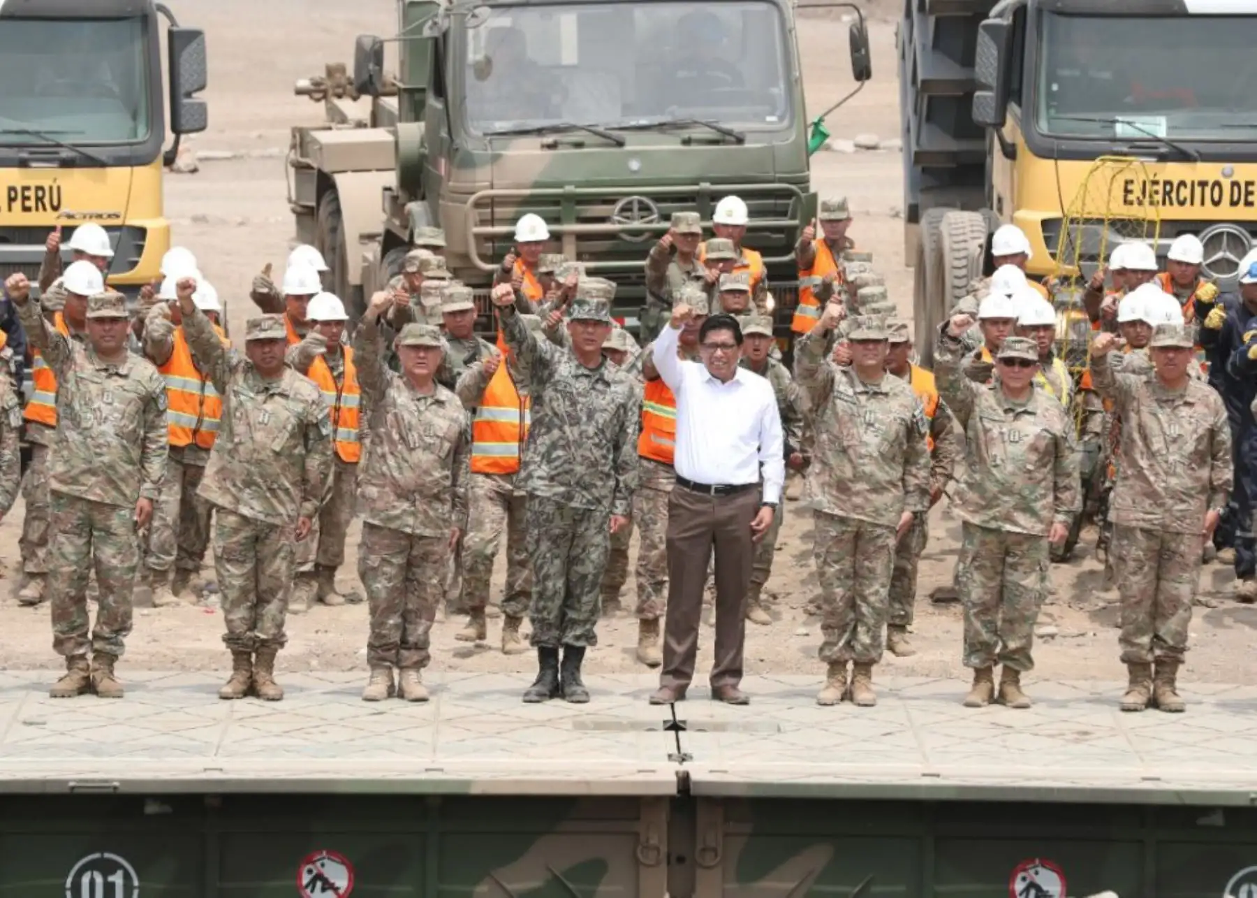 Presidente del Consejo de Ministros, Vicente Zeballos, visitó el fuerte Hoyos Rubio.